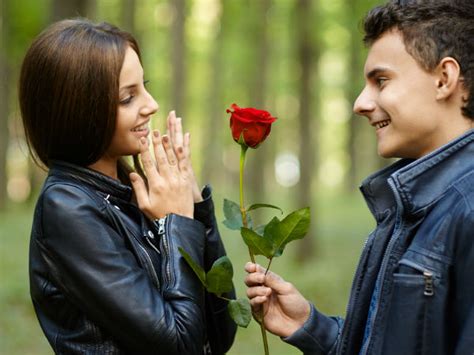 boy giving rose to girl images|Boy giving rose girl hi.